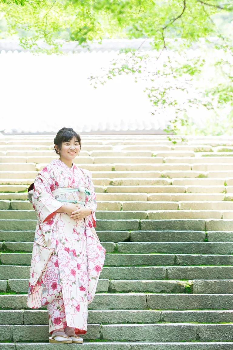 十三参り 着物 神社の階段
