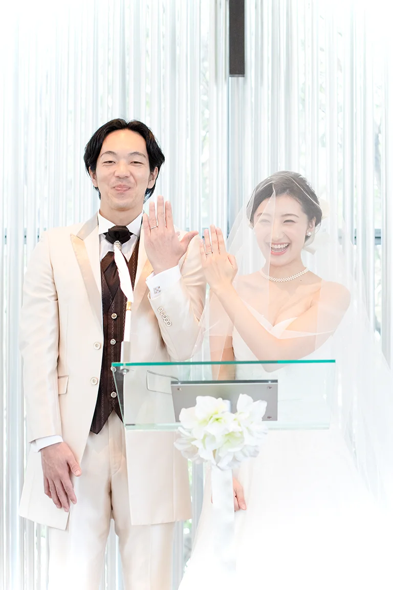 チャペル家族婚 新郎新婦指輪交換