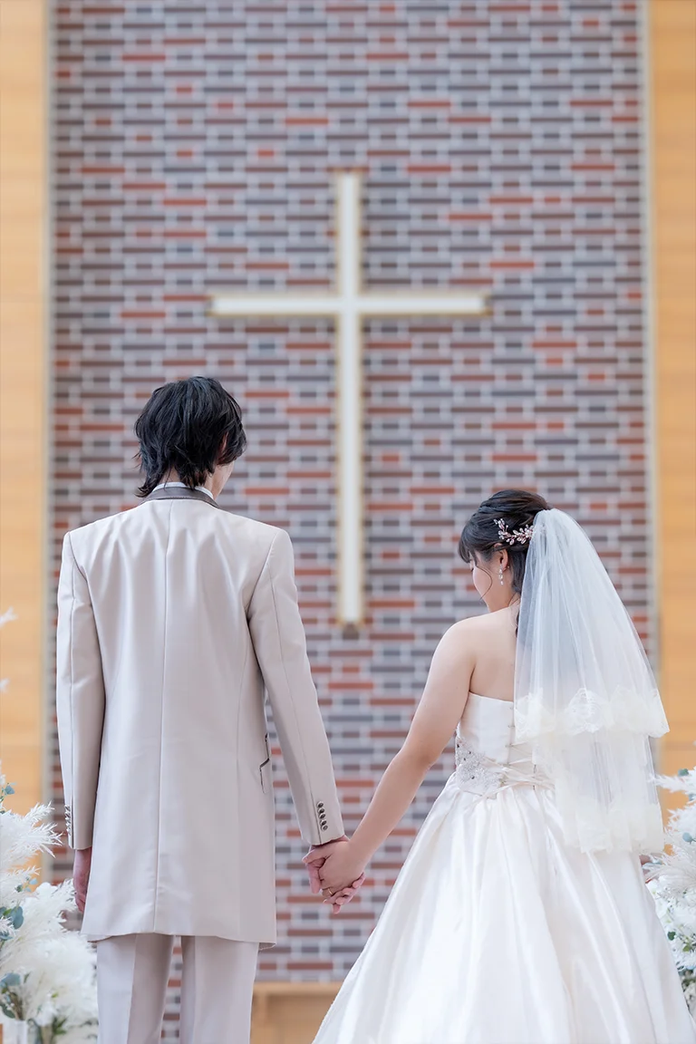 チャペル家族婚 新婦とスリーショット