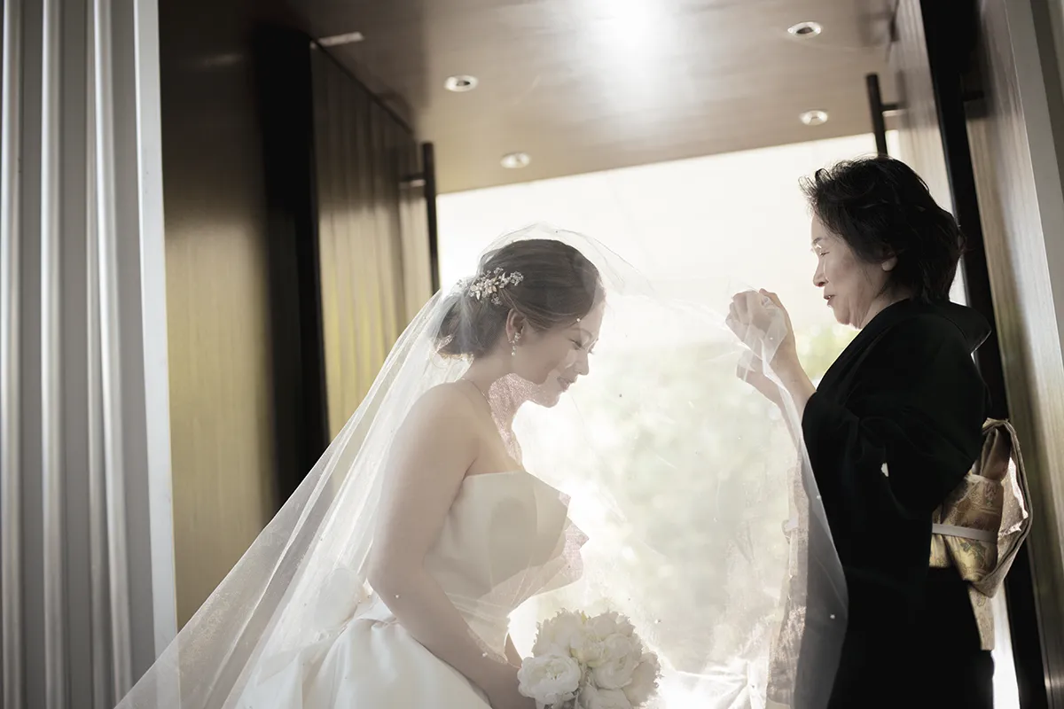 チャペルフォトウェディング 新婦ベールダウン